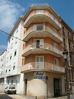 Hotel Apartaments Gesoria Porta Ferrada Сан-Фаліу-да-Ґішулс Екстер'єр фото
